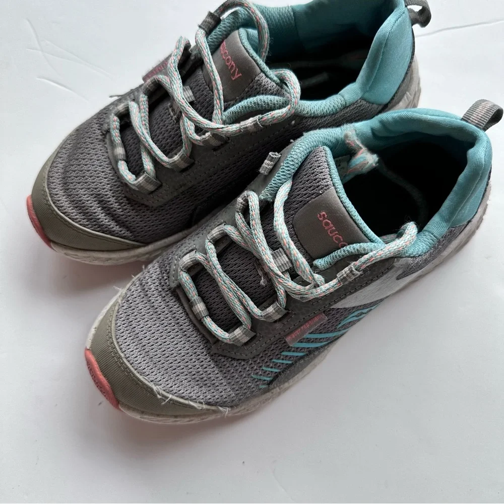 Saucony lace up